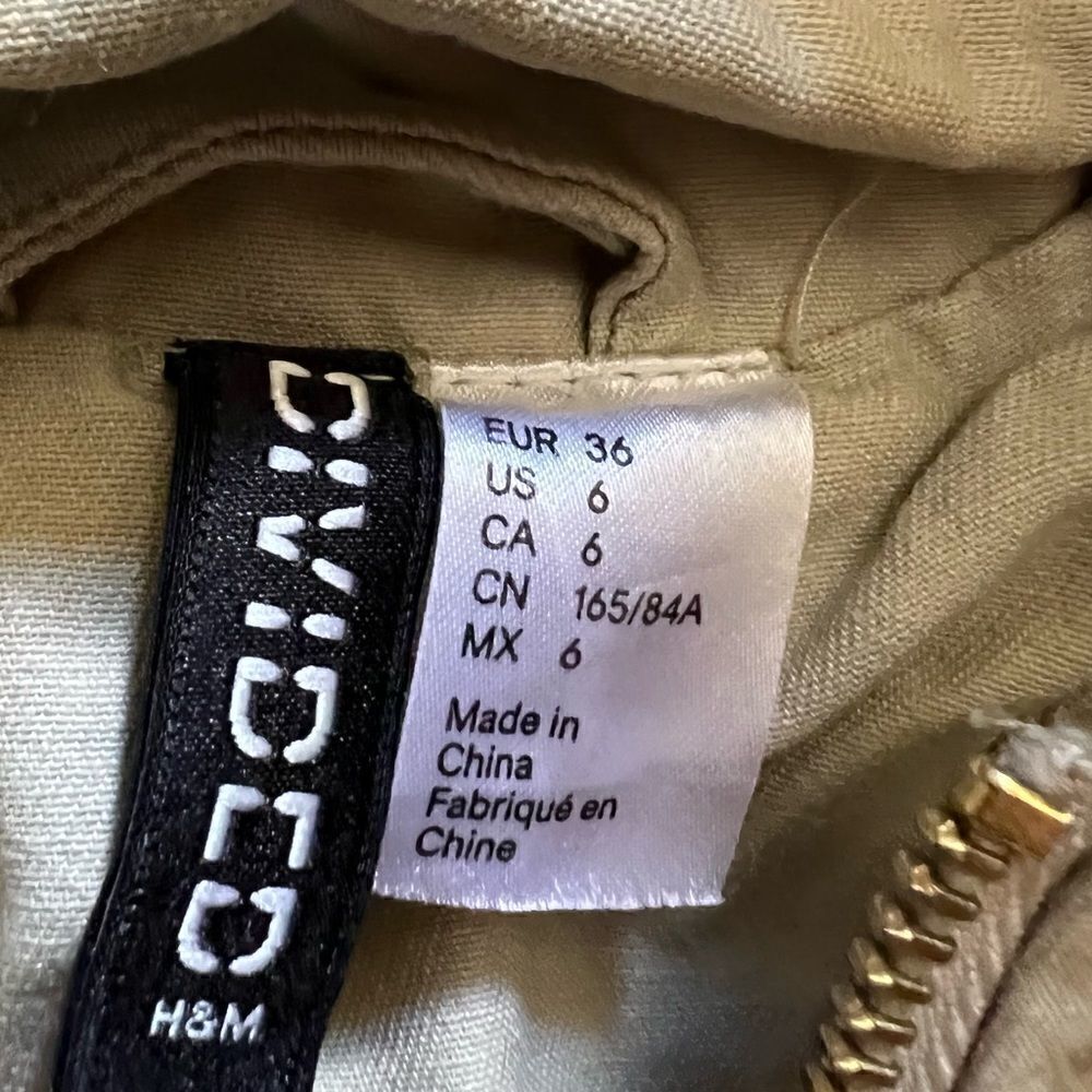 H&M Cargo Jacket    - Picture 4 of 4